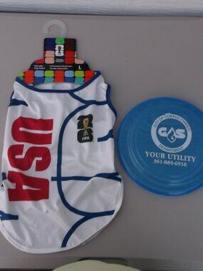 NWT FIFA World Cup Pet Dog Jersey Shirt Size Large + Blue Frisbee Toy Bundle